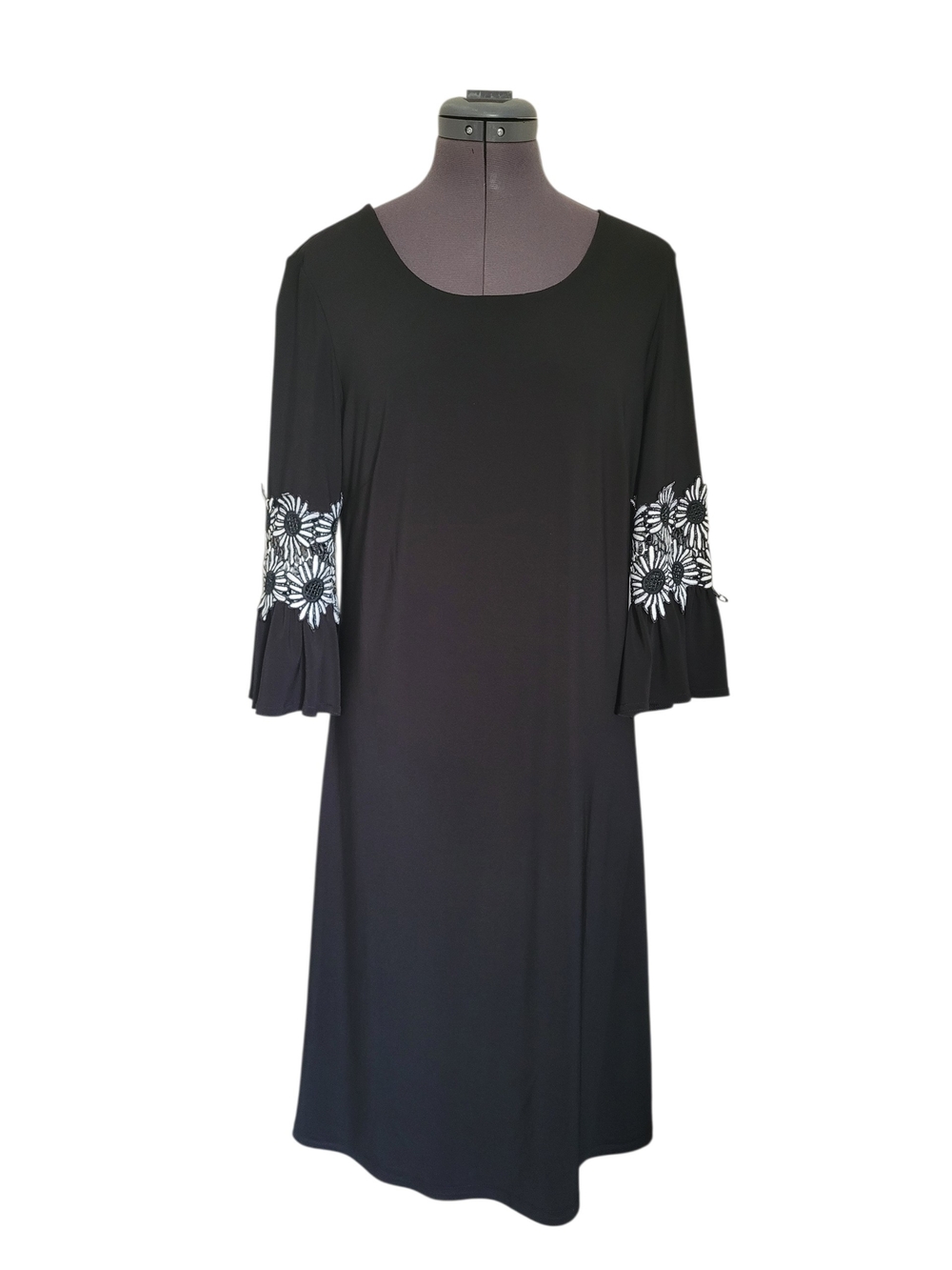 Cartise Black Shift Dress with Embroidered Daisy Bell Sleeves - Size 6